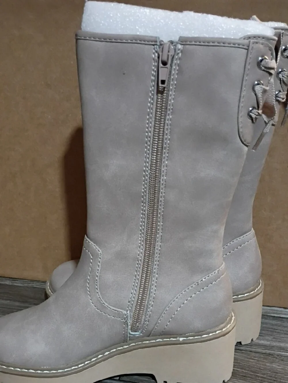 Dolce Vita stylish taupe